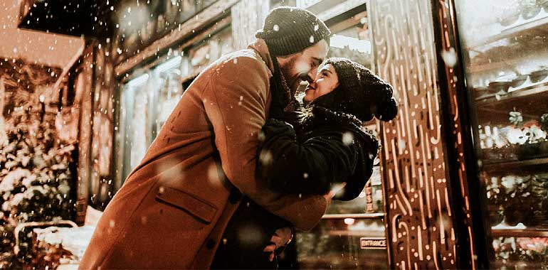Les femmes donnent-elles trop en amour ?