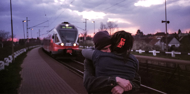 Retrouvailles d'un couple à distance